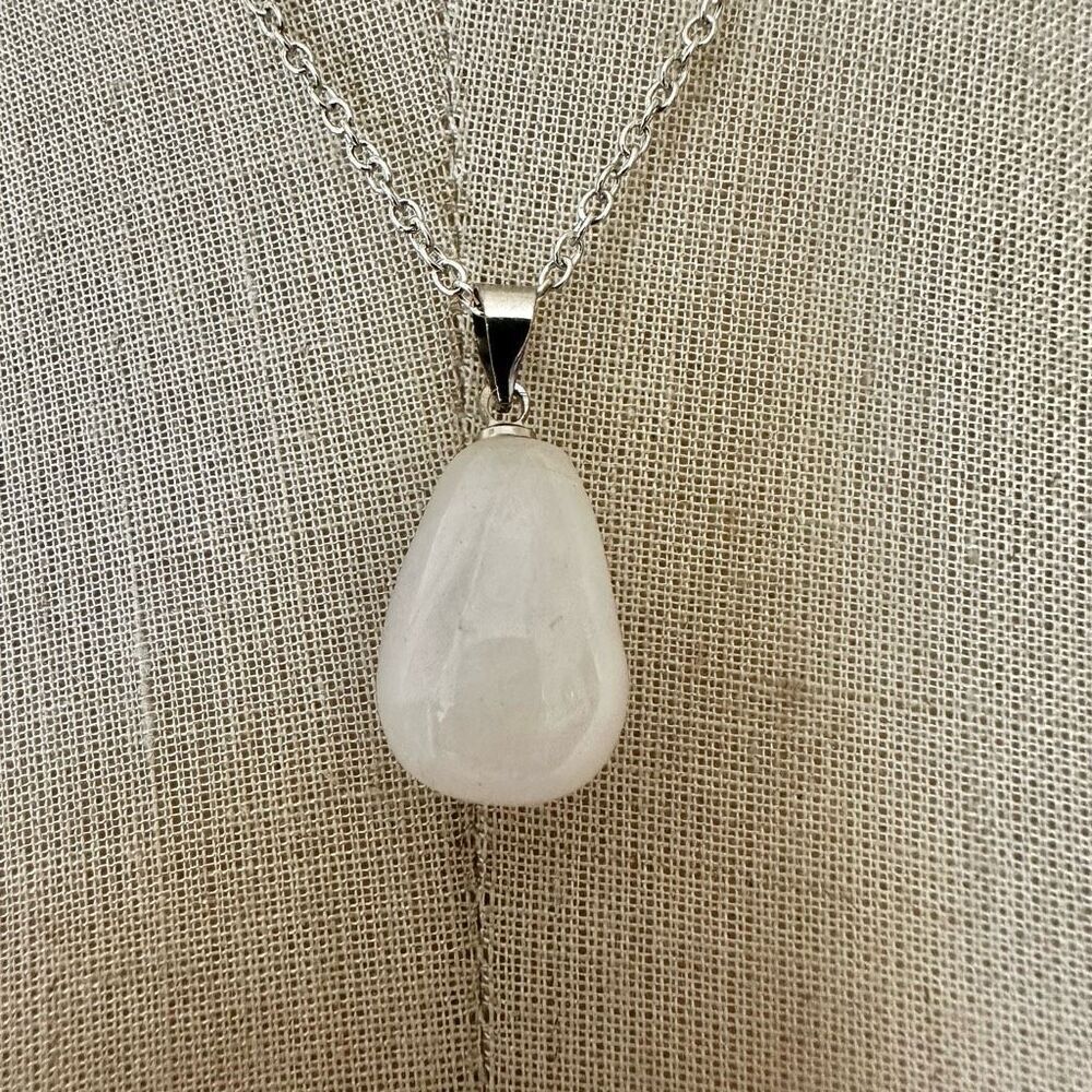 Rose Quartz Pendant Necklace